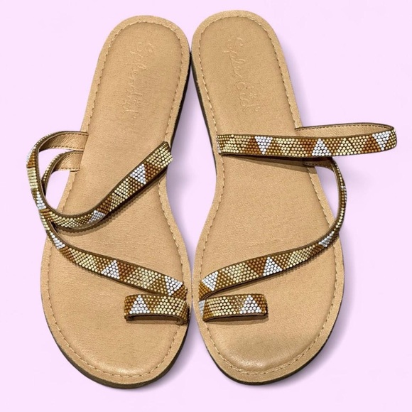 Splendid Tan and White Beaded Sandals - Picture 1 of 2